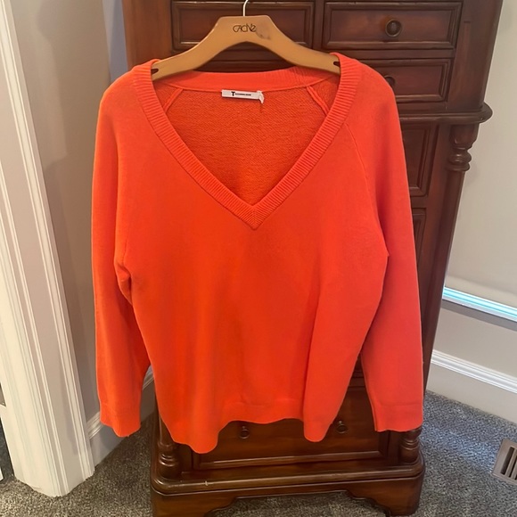 Alexander wang orange cashmere v-neck sweater size XS